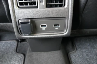 Renault Captur Renault Captur 1.6 E-Techplug 160 RS - LINE CAMERA / FULL MAP NAVI / 18 INCH - afbeelding nr 37