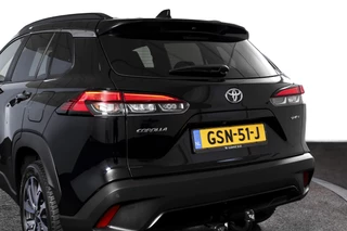Toyota Corolla Cross Toyota Corolla Cross Hybrid 140 Style | Dig. Cockpit | Adapt. Cruise | Stoel+-Stuurverw. | Trekhaak | PDC | Camera | NAV+App. Connect | Elek. Klep | ECC | LM 18
