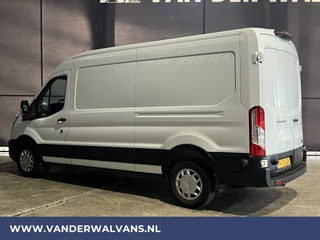 Ford Transit Ford Transit 2.0 TDCI 131pk L3H2 Euro6 Airco | Camera | Navigatie | Apple Carplay | Android Auto Cruisecontrol, Parkeersensoren, Elektrisch verstelbare bestuurdersstoel, Verwarmde voorruit, Stoelverwarming, Bijrijdersbank - afbeelding nr 2