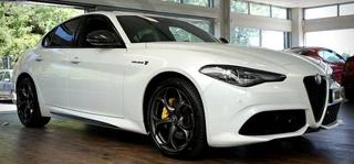 Alfa Romeo Giulia - 184447953-0