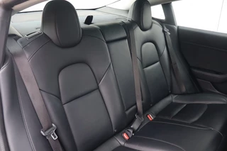 Tesla Model 3 - afbeelding nr 8