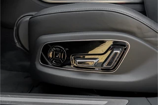 Audi A8 Audi A8 55 TFSI Quattro ProLine Plus B&O Matrix Schuifdak 4Wielsturing 20