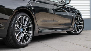 BMW 7 Serie BMW 7 Serie 745e High Executive M-Sport | Stoelventilatie | Head-up | Schuifdak | Harman/Kardon | Laserlight | Soft-Close - afbeelding nr 23
