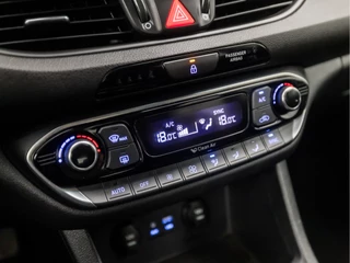 Hyundai i30 (APPLE CARPLAY, NAVIGATIE, CAMERA, CLIMATE, TREKHAAK, SPORTSTOELEN, CRUISE, LM VELGEN, NIEUWSTAAT) - afbeelding nr 9