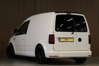 Volkswagen Caddy Volkswagen Caddy 1.4 TSI R-Line DSG | Bi-Xenon | Navigatie | CarPlay | Climate Control | Stoelverwarming | PDC V+A | Multifunctioneel stuur | Airco | Cruise control | Schroefset | Spoilerkit | Dealer onderhouden | Nieuwe APK | Groot onderhoudsbeurt | BPM Vrij - afbeelding nr 4