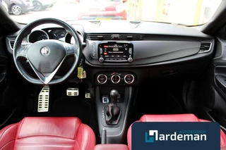 Alfa Romeo Giulietta Alfa Romeo Giulietta 1.4 Turbo MultiAir TCT Navi Leder - afbeelding nr 2