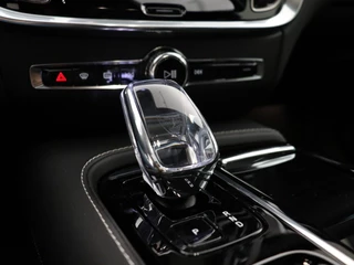 Volvo S60 Volvo S60 T6 PLUG-IN HYBRID LONG RANGE PLUS DARK 19INCH SCHUIFDAK ACC BLIS - afbeelding nr 31