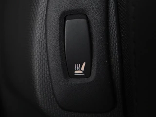 Renault Captur Renault Captur 0.9 TCe Helly Hansen | 1e eigenaar |  Stoelverwarming | Trekhaak | Camera | Navigatie | Keyless | Climate control | Cruise control | LED - afbeelding nr 6