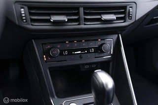 Volkswagen Polo Volkswagen Polo 1.0 TSI Highline DSG VIRTUAL LED ACC NAVI - afbeelding nr 26