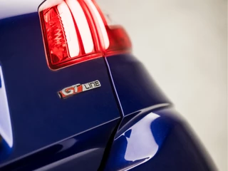Peugeot 308 Automaat (PANORAMADAK, APPLE CARPLAY, LEDER, DENON AUDIO, SPORTSTOELEN, LED KOPLAMPEN, 360 CAMERA, ADAPTIVE CRUISE, GETINT GLAS, LANE ASSIST, DAB+, NIEUWE APK, NIEUWSTAAT) - afbeelding nr 31