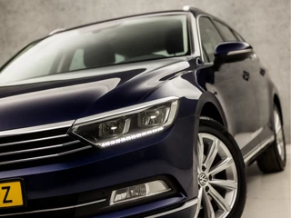 Volkswagen Passat Volkswagen Passat Variant 1.4 TSI ACT Highline 150Pk Automaat (APPLE CARPLAY, GROOT NAVI, CLIMATE, STOELVERWARMING, SPORTSTOELEN, KEYLESS, ADAPTIVE CRUISE, TREKHAAK, PARKEERSENSOREN, NIEUWSTAAT) - afbeelding nr 15