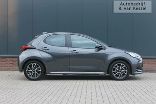 Toyota Yaris Toyota Yaris 1.5 Hybrid Dynamic I 1 Eig. I Navigatie I NL-auto - afbeelding nr 13