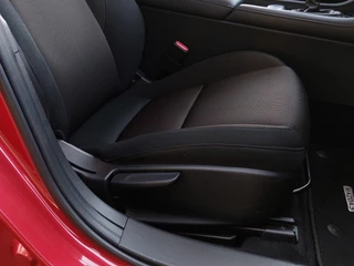 Mazda 3 2.0 e-SkyActiv-X M Hybrid 180pk Comfort | BOSE Sound | Navi | Apple Carplay+Android Auto | Clima | Adap. Cruise | Head-Up | Keyless Entry | Pdc V+A+Camera | Stuur+Stoelverwarming | 18''lm - afbeelding nr 33