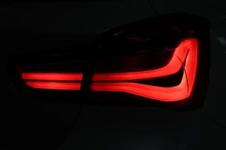 BMW 1 Serie BMW 1-serie 118i / LEDER / CAMERA / CRUISE / LED / STOELVERW / 17'' - afbeelding nr 27