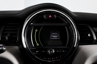 MINI Cooper MINI Cooper 1.5 135 PK Chili - JCW Trim | Cruise | Stoel-+Voorruitverw. | PDC | NAV | ECC | LM 17