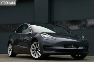 Tesla Model 3 - 454618027-0