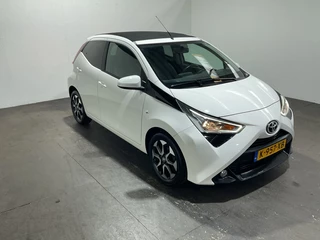 Toyota Aygo Toyota Aygo 1.0 VVT-i x-joy cabrio | CLIMA | APPLE CARPLAY | - afbeelding nr 2