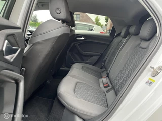 Audi A1 Sportback Audi A1 Sportback 30 TFSI 110PK S-LINE LED*CARPLAY*NAVI*PDC* - afbeelding nr 11