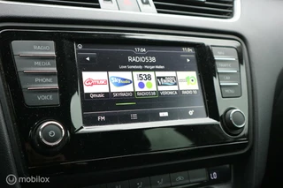 Škoda Octavia Skoda Octavia Combi 1.2 TSI Greentech Ambition ECC/NAVI/PDC - afbeelding nr 16