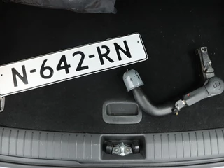Hyundai Kona Hyundai Kona EV Fashion 64 kWh | Afneembare trekhaak | Navigatie | Camera - afbeelding nr 7