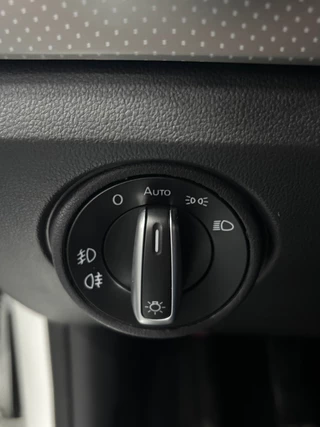 Volkswagen up! Volkswagen Up! 1.0 BMT high up! Clima | Cruise |Navi | Camera | Stoelverwarming | PDC - afbeelding nr 23