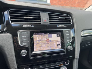 Volkswagen Golf | XENON | TREKHAAK |  CAMERA | NAVI | MASSAGESTOEL | - afbeelding nr 18