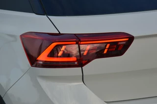Volkswagen T-Roc Volkswagen T-Roc 1.5 TSI R-Line Edition Black Style panoramadak/trekhaak - afbeelding nr 10