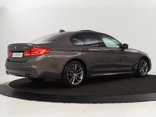 BMW 5 Serie BMW 5-serie 530e iPerformance M-sport | Schuifdak | Camera | Alcantara | Stoelverwarming | Carplay | Elektrische sportstoelen | Full LED | Navigatie | Live Cockpit - afbeelding nr 33
