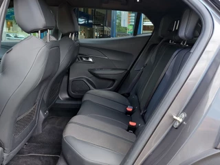 Peugeot 2008 1.2 PureTech 131pk GT-Line | Navi + Apple Carplay + Android Auto | Clima | Adap.Cruise | Keyless Entry | Pdc V+A+Assist+Camera | Led koplampen | Mistlampen | Privacy Glass | 17''lm - afbeelding nr 10