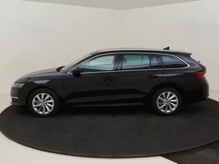 Škoda Octavia Škoda Octavia Combi 150PK AUTOMAAT ADAPTIVE | WINTERPACK | CAMERA | NAVI | KEYLESS! - afbeelding nr 2