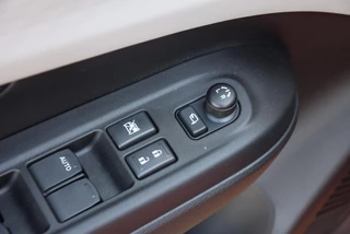 Suzuki Swift Suzuki Swift 1.2 Style Smart Hybrid | Apple carplay/android | Stoelverwarming | Dodehoek detectie | - afbeelding nr 27