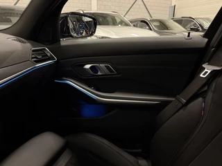 BMW 3 Serie BMW 3 Serie Touring 330e xDrive M-Sport PANO/LASER/360CAMERA/ADAPTIVE M-ONDERSTEL/ACC/LEER-ALCANTARA/19