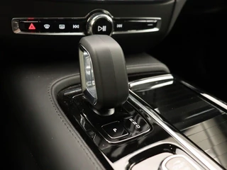 Volvo S60 Volvo S60 T6 PLUG-IN HYBRID LONG RANGE ULTIMATE BRIGHT TREKHAAK SCHUIFDAK - afbeelding nr 27