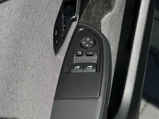BMW i3 BMW i3 120Ah 42 kWh, PANO, NAVI, CRUISE, LED, ECC-AIRCO, CAMERA, STOELVERWARMING, LICHTMETAAL 18