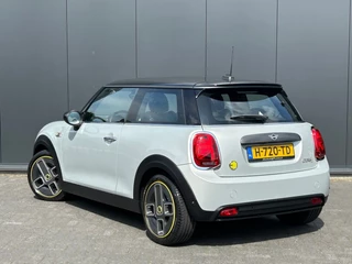 MINI Electric MINI Electric Mini Sport Leder HUD Navi+ LED H/K Camera Carplay Sfeerlicht NL-auto - afbeelding nr 9