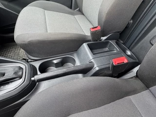 Volkswagen Caddy Volkswagen Caddy 2.0 TDI 102PK DSG automaat / Standkachel / Airco / Trekhaak / Stoelverwarming - afbeelding nr 36