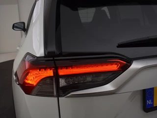 Toyota RAV4 Toyota RAV4 2.5 Plug In Hybrid AWD Premium Edition | Trekhaak | JBL | BLS | - afbeelding nr 13
