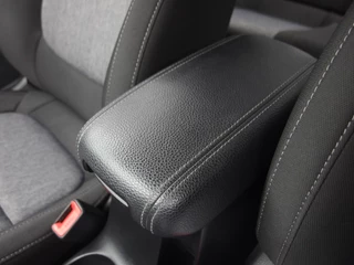 Kia Stonic Kia Stonic 1.0 T-GDi DynamicLine CAMERA / AIRCO / CRUISE / CARPLAY / DAB+ / PDC / BLUETOOTH / NL-AUTO - afbeelding nr 29