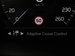 Volvo V60 Volvo V60 2.0 T4 R Design | Stoelverwarming | Trekhaak |  Carplay | Camera | Adaptive cruise | Navigatie | Full LED | 19'' lichtmetalen velgen | Memory - afbeelding nr 20