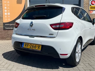 Renault Clio Renault Clio TCe 90 LIMITED NAVI/CRUISE/PDC/LMV/NL-AUTO /1e EIGENAAR - afbeelding nr 25