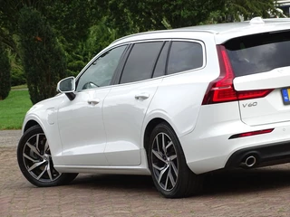 Volvo V60 Volvo V60 2.0 T6 350PK AWD R-design / Bns Pro 2020 / LED - afbeelding nr 49