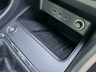 SEAT Ateca Seat Ateca 1.0 EcoTSI Limited Edition Volleer | Stoelverwarming | Apple CarPlay | Navigatiesysteem | Elektrisch bedienbare achterklep | Lichtmetalen velgen | Draadloze telefoonlader | Lane assist & Blind Spot detectie | Parkeersensoren voor en achter - afbeelding nr 49