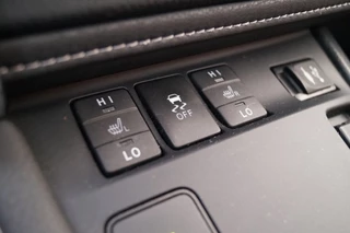 Toyota Auris Toyota Auris Touring Sports 1.8 Hybrid Pro Executive -LEER-PANO- - afbeelding nr 24