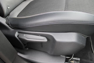 Opel Grandland X Opel Grandland X 1.2 Turbo Innovation | BLIS | Camera | Winterpack - afbeelding nr 35