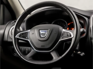 Dacia Logan (NAVIGATIE, AIRCO, CRUISE, SPPORTSTOELEN, ARMSTEUN, BLUETOOTH, TREKHAAK, NIEUWE APK, NIEUWSTAAT) - afbeelding nr 16