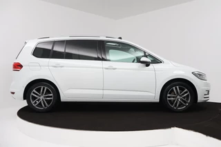 Volkswagen Touran Volkswagen Touran 1.4 TSI Highline 7p (PANORAMADAK, PARKEERSENSOREN, TREKHAAK, STOELVERWARMING, NAVI, CARPLAY, CRUISE CONTROL) - afbeelding nr 14