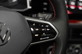 Volkswagen Polo Volkswagen Polo 2.0 TSI GTI | PANO | ( Zie omschrijving ) | Beats | Virtual cockpit | IQ - afbeelding nr 17
