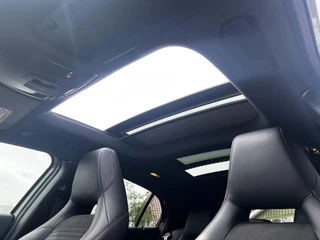 Mercedes-Benz GLA Mercedes-Benz GLA 250 4Matic | AMG | Pano | 19