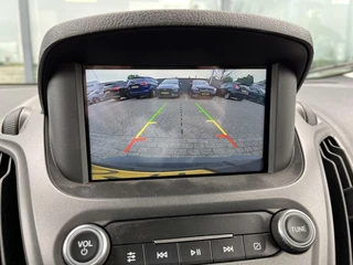 Ford Transit Courier Ford Transit Courier 1.5 TDCI Limited Camera Climate Navi Cruise Stoelverwarming Voorruitverwarming 16