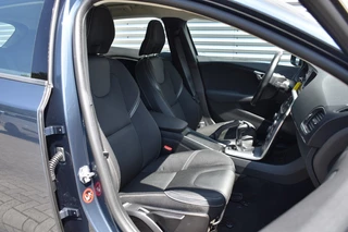 Volvo V40 Volvo V40 2.0 D2 NORDIC+ / P.CAM. / STOEL+VOORRUIT VERW. / STANDKACHEL - afbeelding nr 36
